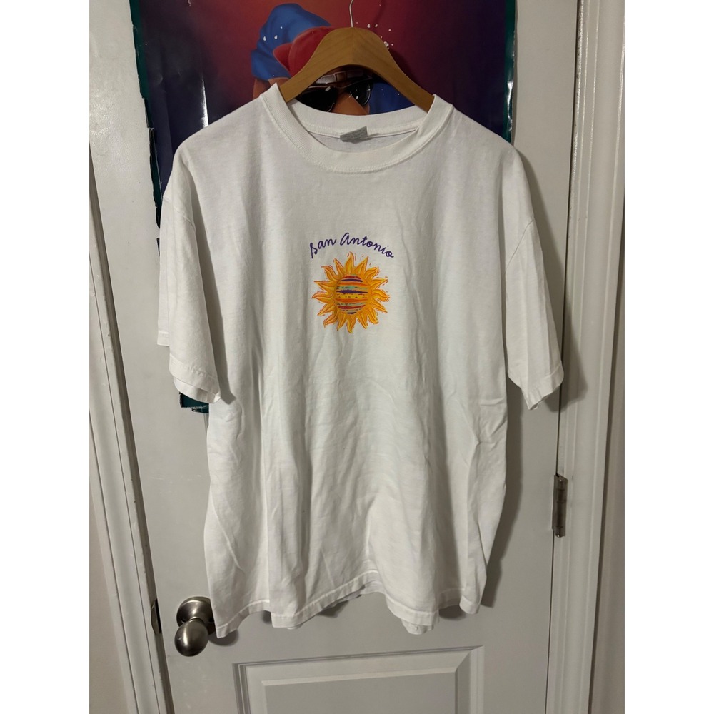 Vintage San Antonio Sun Embroidered T-Shirt Mens Large White Cotton Blend Tee